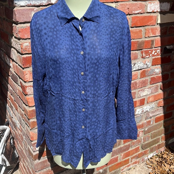 Kate Hill Tops - Kate Hill Silk Navy sheer polka dot button down top size14W